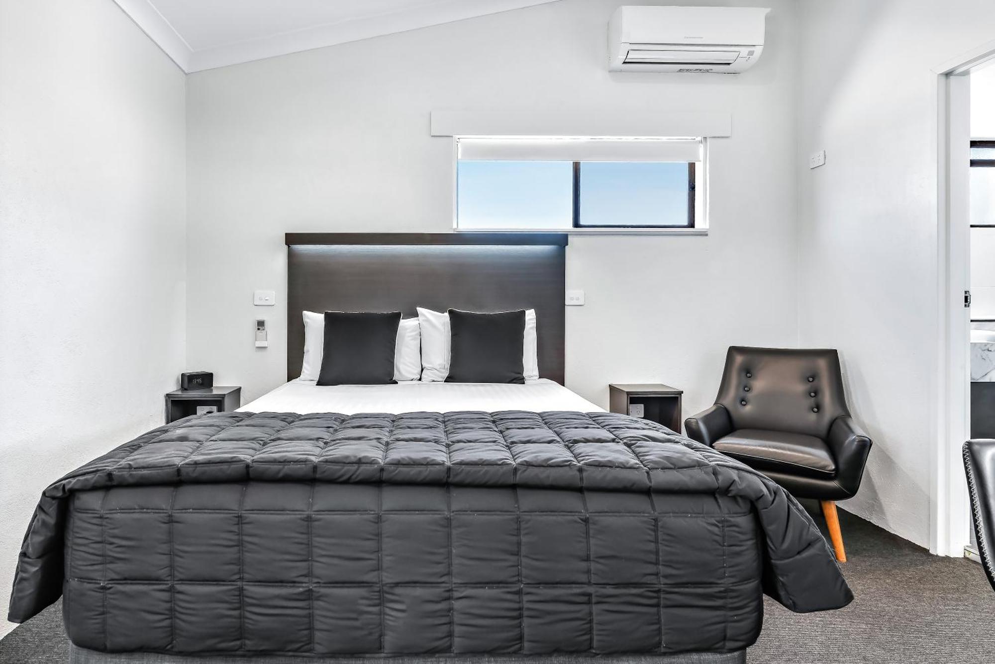 Apple & Grape Motel Stanthorpe Exterior photo